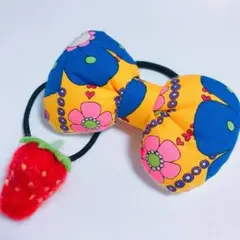 ◎ハンドメイド◎リボン＋イチゴ ヘアゴムセット
