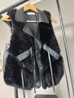 フェイクファーベスト・ブラック