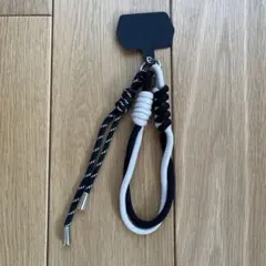 [28]パラコード チャーム ハンドストラップ