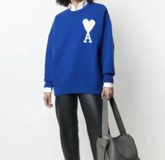 【AMI Paris】クルーネック ニット　セーター　ブルー　男女兼用のサムネイル
