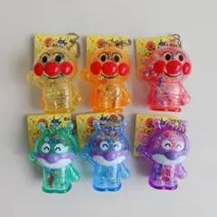 アンパンマン　それいけ！アンパンマン　シャカシャカクリアキーホルダー