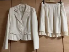 ☆アイボリー ジャケットとスカートのセット ☆