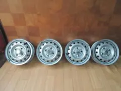 C236　12x4.00B 4穴 PCD100 スチール 2本のみのサムネイル