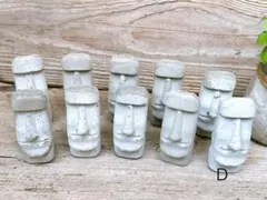 10個　モアイ像　セメントオブジェ