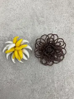 13.168【ブローチ　2個セット】花　フラワーモチーフ