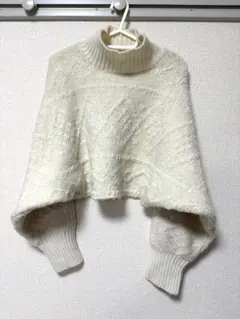 KBF ループヤーンアラン柄 ハイネックニット