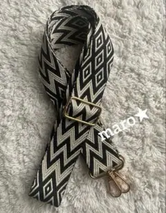 新品✨バッグ付け替え用ショルダーストラップのみ❤️スマホショルダー⭐️幾何学模様 黒