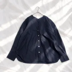 Jena ジェナ 前後Vカット シャツ ブラウス 黒 タック 抜け感