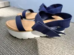 ストロベリーフィールズ　サンダル　Mサイズ