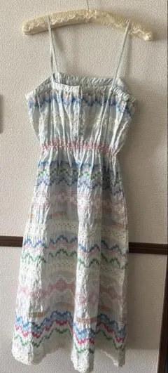 ノースリーブ波模様刺繍ワンピース　キャミソールワンピース