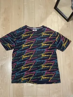 TOMMY JEANS 総柄ロゴ Tシャツのサムネイル