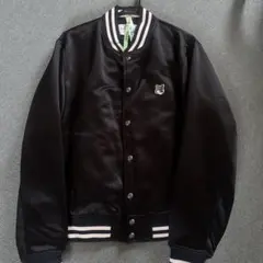【訳あり】MAISON KITSUNÉ（メゾンキツネ） 黒ジャンパー【最終価格】のサムネイル