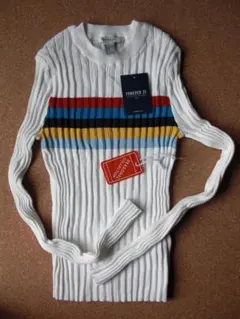 レディース FOREVER21 収縮生地のボーダーニット　Ｍサイズ　タグあり長袖