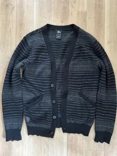 黒 カーディガン