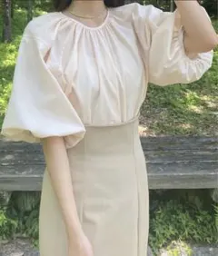 パフスリーブギャザーブラウス JUNOAH