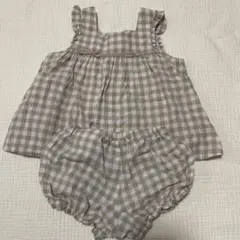 ベージュ系チェック フリル付きロンパース