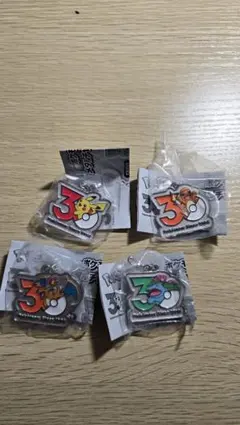 ポケモン30周年　メタルチャームマスコット4点セット