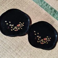 紅葉模様の波型皿 2枚セット