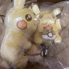 ピカチュウ 30周年記念ぬいぐるみセット