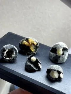 ベトナム・ダクラク産 カルサイト結晶 ドゥルージー標本 M*c様 ベトナム・ダクラク産 カルサイト結晶 ドゥルージー標本 - メルカリ