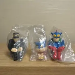 クレヨンしんちゃん　ガチャ　黒磯・アクション仮面　クレヨンしんちゃん 3点セット
