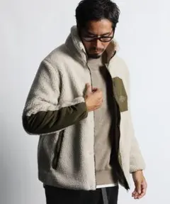 18,700円 美品 ボアフリースパーカー ライトアウター L