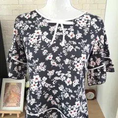 ❣️美品❣️花柄プリント ティアードフレヤー半袖チュニックのサムネイル