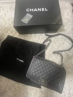 CHANELボーイシャネル 25 グレー系