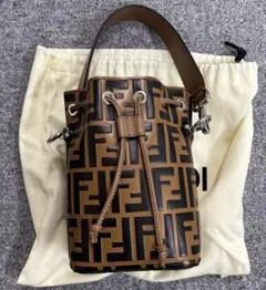 2026年最新】FENDI モン トレゾール ブラウンレザー ミニバッグの人気