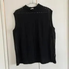 フリルネック Tシャツ