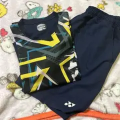YONEX バドミントン シャツ【s】とパンツ 【L】(バラ売り可)