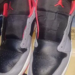 Nike Air Jordan 1Low ブラック ファイヤーレッド セメントのサムネイル
