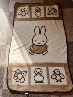 冬用　敷きパッド　70✕115子供用のサムネイル