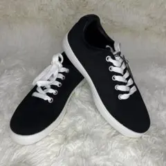 新品　SHOO-LA-RUE レディース スニーカー 23.5cm 軽量 靴 黒