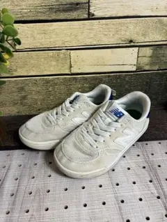 New Balance キッズスニーカー 17