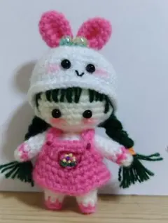 あみぐるみ あみぐるみキーホルダーぴょっこりうさぎちゃん ハンドメイド