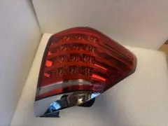 200系クラウン　左テールレンズASSY 81560-30B81 200系クラウン 左テールレンズASSY 81560-30B81 - メルカリ