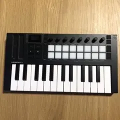 【開封済 未使用品】Launchkey Mini 25 MK4 Novation Launchkey Mini 25 MK4 USB MIDI LAUNCHKEY-MINI25-MK4 B&H