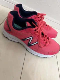 New Balance ランニングシューズ ピンク 24.5センチ
