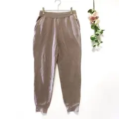 【UNIQLO】ユニクロ ウルトラストレッチスウェットジョガーパンツ (M)