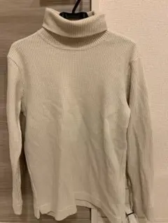 ニット セーター　タートルネック　センスオブプレイス　春服