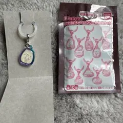 【未使用新品】　すみっコぐらし　アクリルチャーム　クリームinスナック　ねこ
