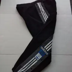 ​ABC-MART限定 アディダス オリジナルス フリースパンツ ゆったりサイズ