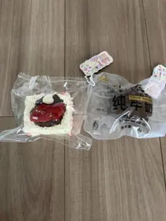 今期新作未使用！SAKURAスクイーズチョコいちごケーキ&牛チョコケーキ36