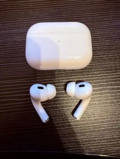 【中古。清掃済み】Apple AirPods Pro 本体 第2世代 AirPods Pro 第二世代 MagSafe充電ケース付き 中古 ホワイト