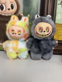 ラブブ中古品2体セット 海外限定カラフル&シークレットver.