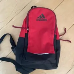 adidas ボディバッグ 斜めがけショルダーバッグ　赤
