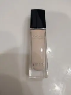 Dior ディオールスキン フォーエヴァー スキン コレクト コンシーラー 00のサムネイル