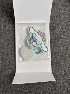 サンリオ　アクリルチャーム　シナモロール アクリルキーホルダー
