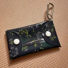 カードケース　カラビナ付き　ダークブルー　匿名発送